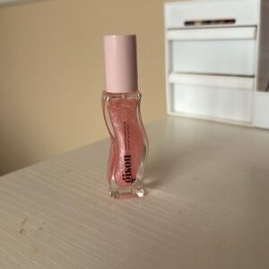 Gisou lip oil in shade Watermelon Sugar!